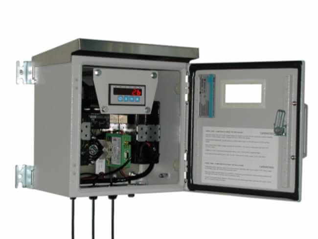 Pressure transmitter tank volume display, solar powered with battery backup